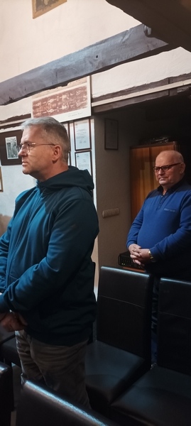 1733081640845